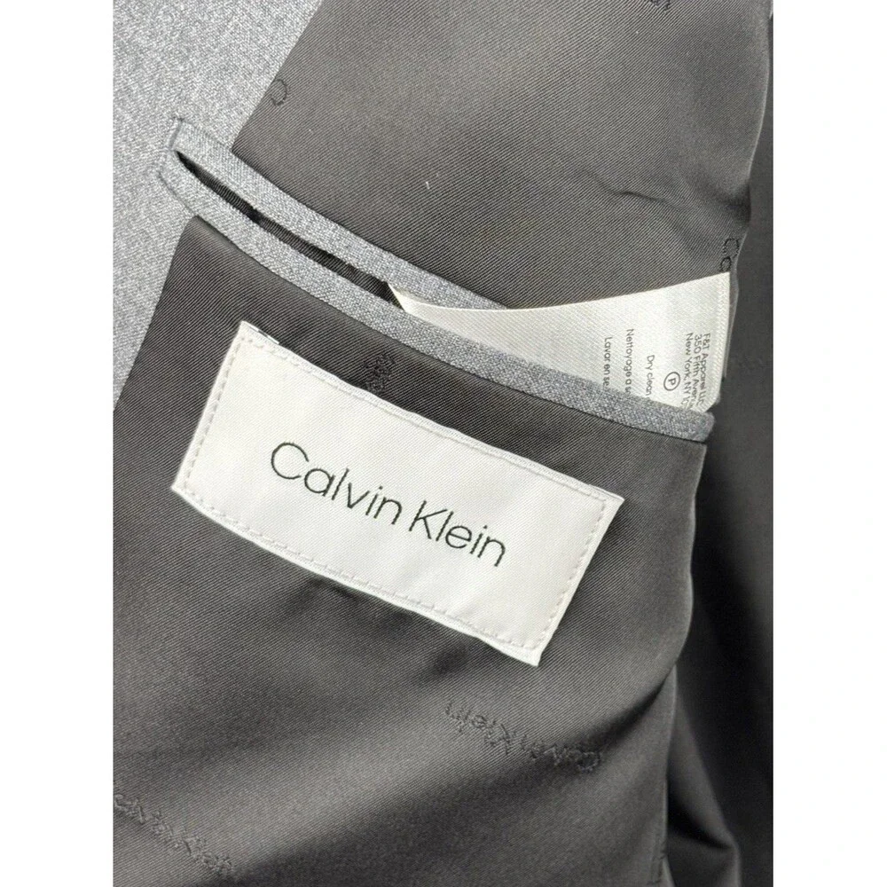 Calvin Klein BOY's Size 18R/14 Suit Gray Blazer & Pant Set Young Men
